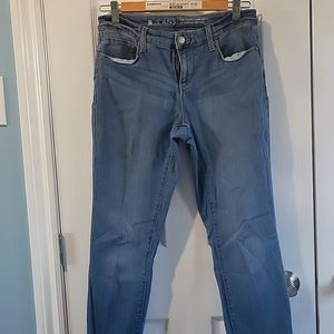 5.  Reitmans jeans straight leg size 27 petite mid waist